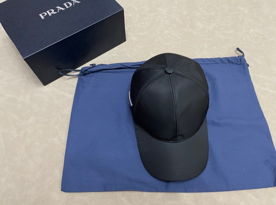 Casquette prada